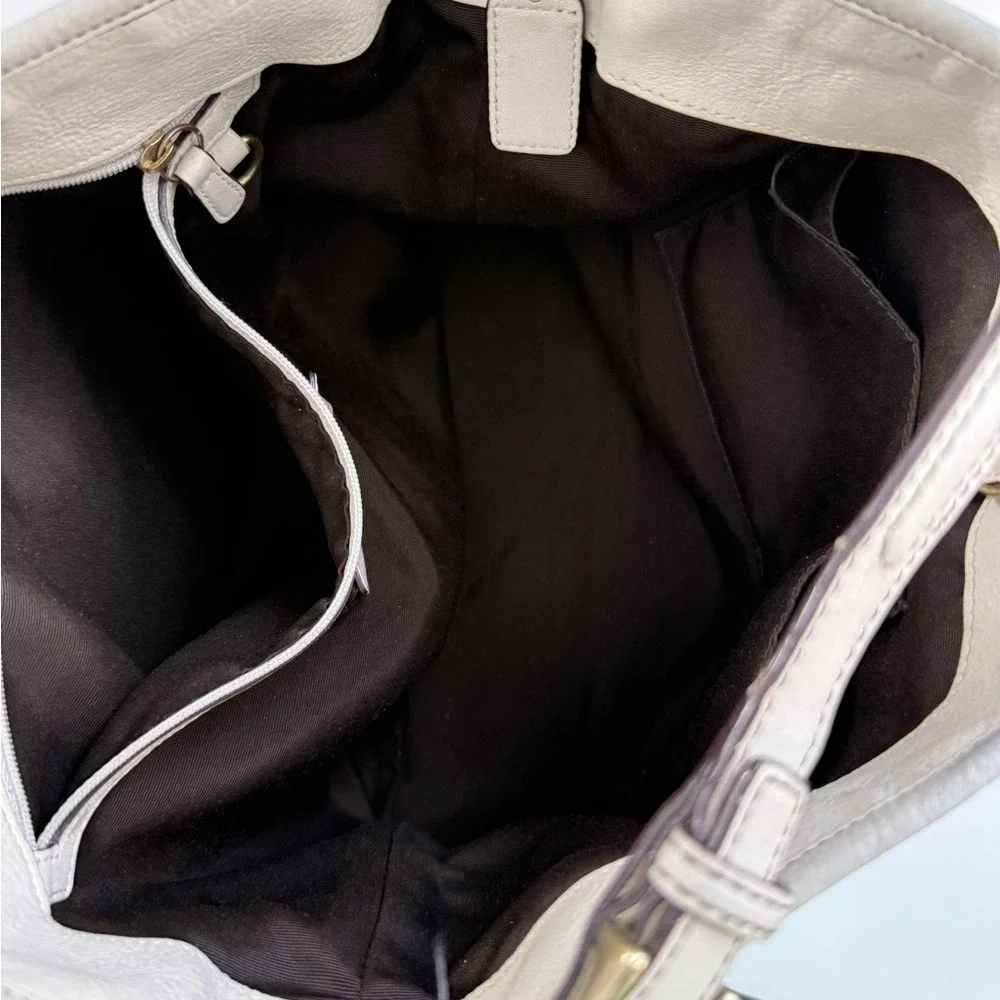 Coach Signature Canvas Hobo Bag Tan White Cream Flawed‎ Read Description
